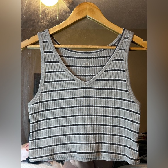 American Eagle Black & Gray Stripped Tank Top Women’s Size L Butter Soft - Picture 1 of 4